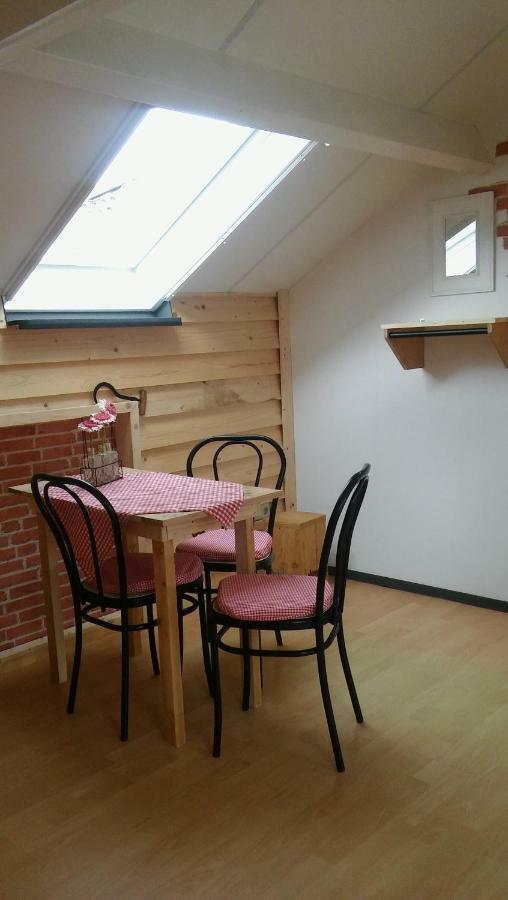 Njoy-Uithof Bed and Breakfast La Haya Exterior foto