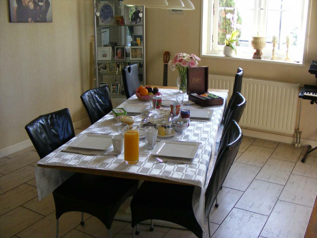Njoy-Uithof Bed and Breakfast La Haya Exterior foto